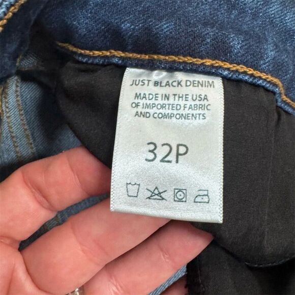 NWOT Just Black Women's High Rise Flare Jeans Blue Size 32 - Picture 2 of 7